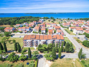 Отель Adriatic Apartments Fažana  Фажана